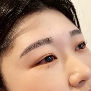 アイブロウ 似合わせ眉毛とまつ毛パーマの専門店 シャルム上大岡駅前店所属・charme上大岡/ Sawaのマツエク・マツパデザイン