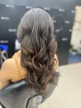 Jefferson Luiz Hair Designer所属・Japuska ジャプスカのヘアスタイル