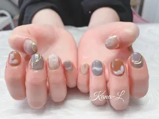 カラー ネイル 芦辺 香奈のネイルデザイン