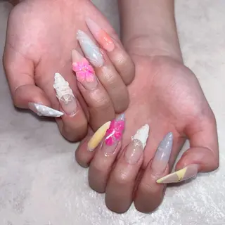 ネイル mimi 高石桃朱のネイルデザイン