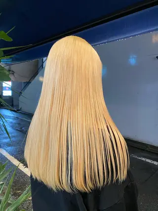 ロング カラー flamme Annaのヘアスタイル