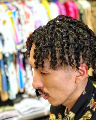 ショート メンズ ツイスパ/Wカラー ✨RYUのヘアスタイル