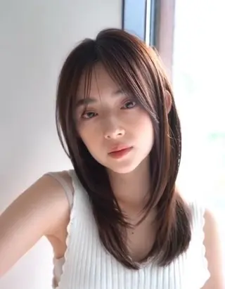 ミディアム 韓国風くびれヘア/ 小顔レイヤー🧿小林のヘアスタイル