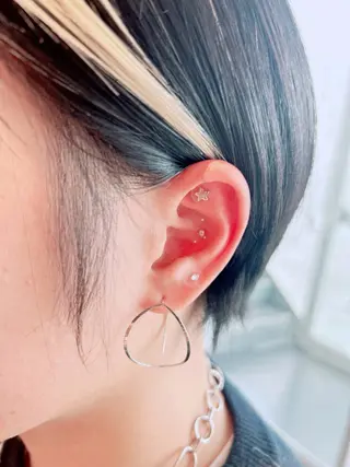 ショート CHARLES DESSIN所属・神宮前 ／吉田日和のヘアスタイル