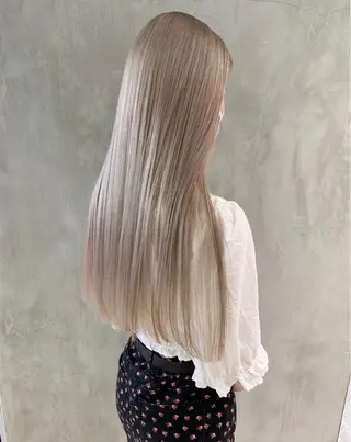 ロング 艶ハイトーン/ヘア アレンジAYAKAのヘアスタイル