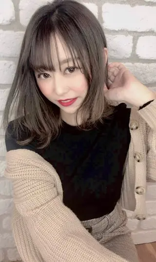 ミディアム カラー JELUNA所属・市岡 京香のヘアスタイル