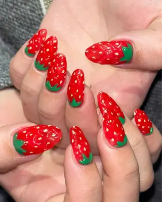 ネイル 🪐富島彩夏 /海外nail🪐のネイルデザイン