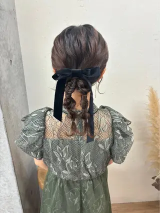 HIYO RIのヘアスタイル