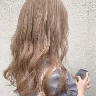 カラー ヤマダ サクラのヘアスタイル