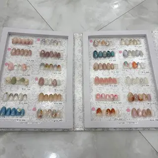 ネイル Salon de LUCULIA所属・LUCULIA 西山のネイルデザイン