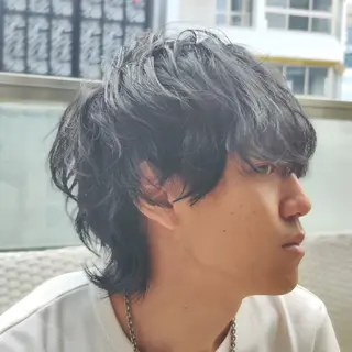 ミディアム メンズ パーマ カラー FourCornersCutShop3/cent栄フェード刈り上げメンズ専門所属・フェード/パーマ☀ 安部佑希のヘアスタイル