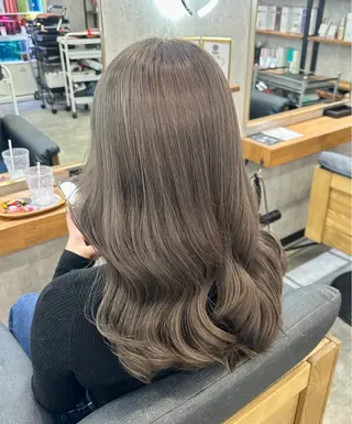 ロング MOURI CHISATOのヘアスタイル