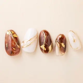 ネイル 💙🤍Tiary M🤍💙のネイルデザイン