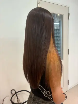ロング カラー 室谷 ゆりあのヘアスタイル