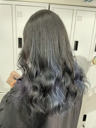 セミロング apollo 横浜所属・横浜🦋ハイトーン 🫐シャドウルーツのヘアスタイル