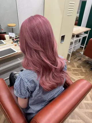 セミロング カラー 見奈美 凜のヘアスタイル