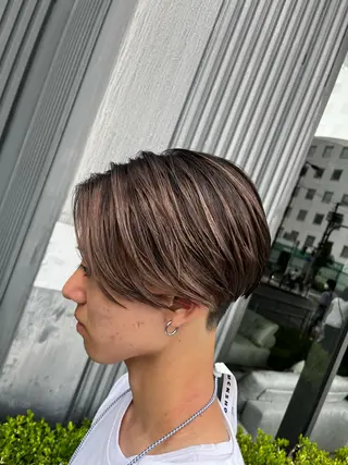 ミディアム カラー メンズ &CREW スタッフのヘアスタイル