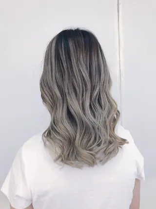 セミロング カラー ✨楠木 愛理✨のヘアスタイル