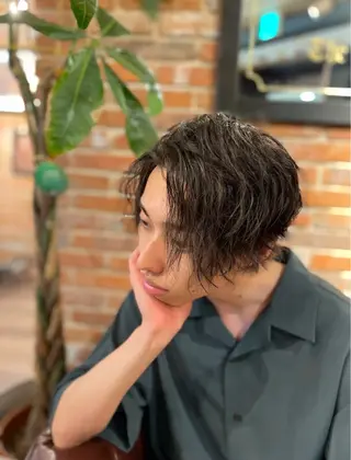 ミディアム パーマ 武田 駿兵のヘアスタイル