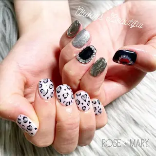 ショート ネイル ROSE・ MARY 鈴木のネイルデザイン