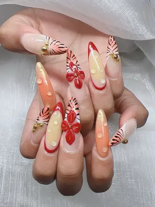 ネイル Lee Nails チップ長さだし専門店のネイルデザイン