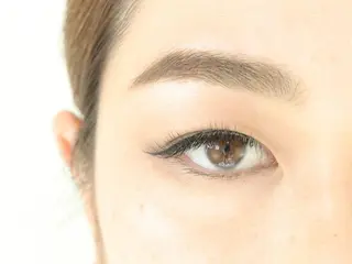 マツエク・マツパ By color EYE&NAIL所属・By color EYE【BEE】のマツエク・マツパデザイン