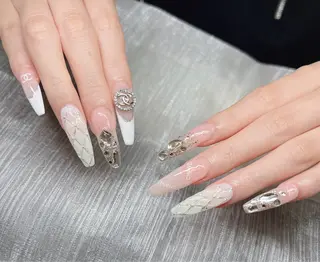 ネイル Lee Nailsのネイルデザイン