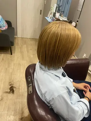 ミディアム カラー Hair room Leaのヘアスタイル