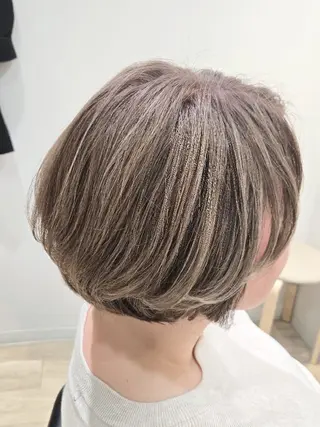 ショート カラー EMANON銀座所属・ショート・ボブ✂️ 紅葉のヘアスタイル