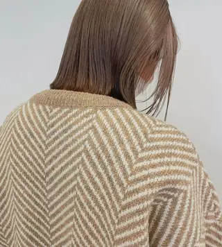 ミディアム 韓国レイヤーカット 🫧大阪梅田レイヤーのヘアスタイル