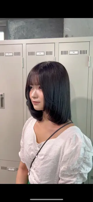 ミディアム IS所属・横浜美容室/透明感 カラー/レイヤーのヘアスタイル