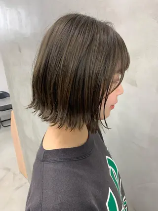 ミディアム カラー ブームボックス所属・🐝ハイトーンカラー hachi🐝のヘアスタイル