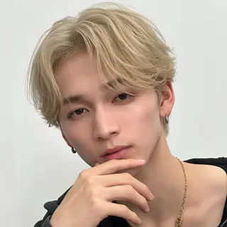 ミディアム カラー メンズ 【池袋店 店長】伊藤 昂樹/曲がる縮毛矯正のヘアスタイル