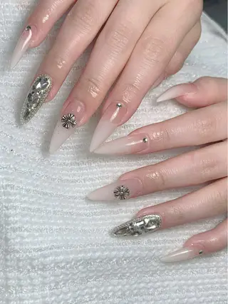 ネイル MIO nail   Osaka所属・Mio nail Osakaのネイルデザイン