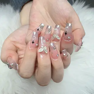 ネイル 🎀nana🫧 ワンホンネイル🎀のネイルデザイン