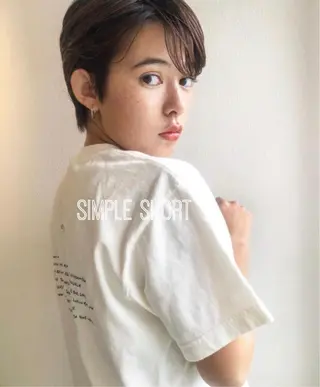ショート カラー THE DAY所属・AKI HASHIMOTOのヘアスタイル