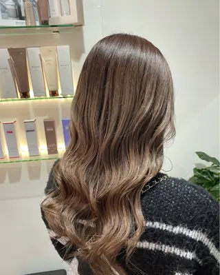 カラー 上村 恵里佳のヘアスタイル