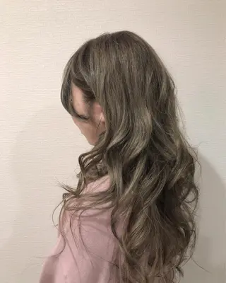 セミロング カラー レイヤーカット匠 イソザキノリユキのヘアスタイル