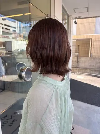 ミディアム カラー 早川 楓那のヘアスタイル