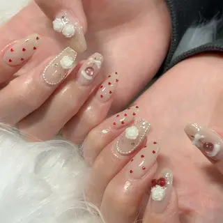 ネイル LAVISH nanamiのネイルデザイン