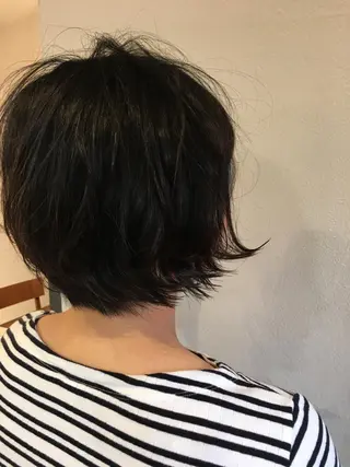 ショート ture by gladのヘアスタイル