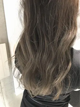 ロング カラー パーマ ヘアアレンジ ナツメダ ダイキのヘアスタイル
