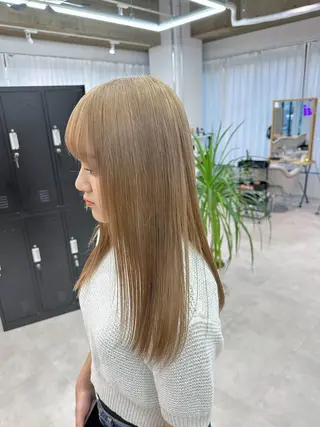 ロング カラー ヒラ マツのヘアスタイル