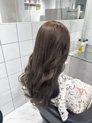 ロング カラー 髪質改善🩰透明感カ ラー🎀hinanoのヘアスタイル
