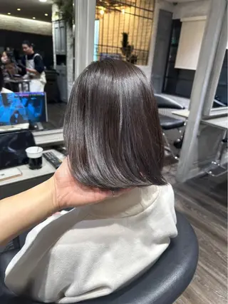 ミディアム Luce府中所属・透明感カラー🫧 ミクのヘアスタイル