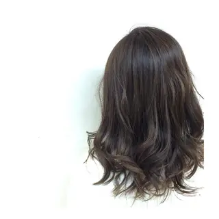 ミディアム カラー パーマ 岡本 拓朗のヘアスタイル