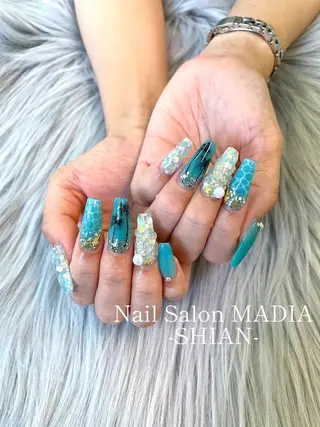 ネイル MADIA所属・MADIA SHIANのネイルデザイン