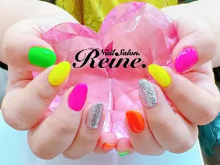 ネイル Nailsalon Reine所属・玉栄 伶奈のネイルデザイン