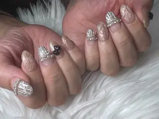 ネイル Nailsalon petille所属・H azのネイルデザイン