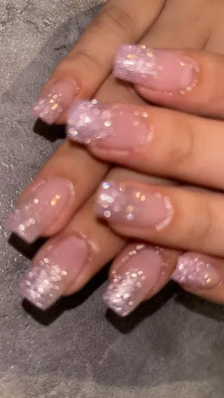 ネイル Mignon所属・Mignon 、のネイルデザイン